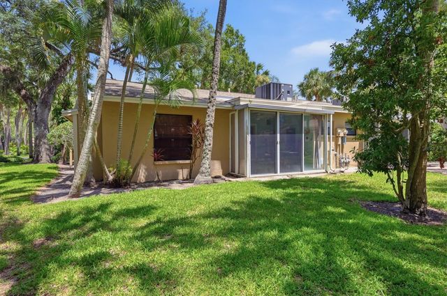 5063 VILLAGE GARDENS DRIVE 9, Sarasota, FL 34234