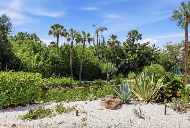5063 VILLAGE GARDENS DRIVE 9, Sarasota, FL 34234