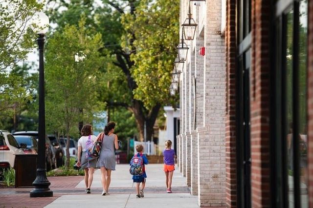 617 Haines Avenue A & B, Dallas, TX 75208