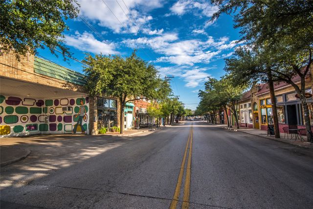 617 Haines Avenue A & B, Dallas, TX 75208