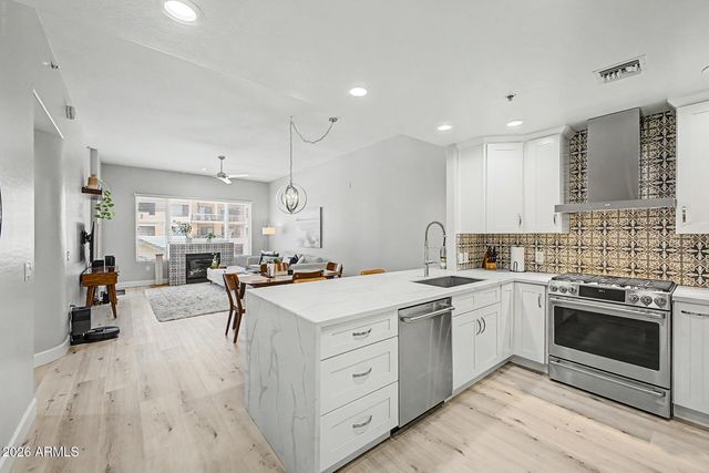 16 W ENCANTO Boulevard 303, Phoenix, AZ 85003