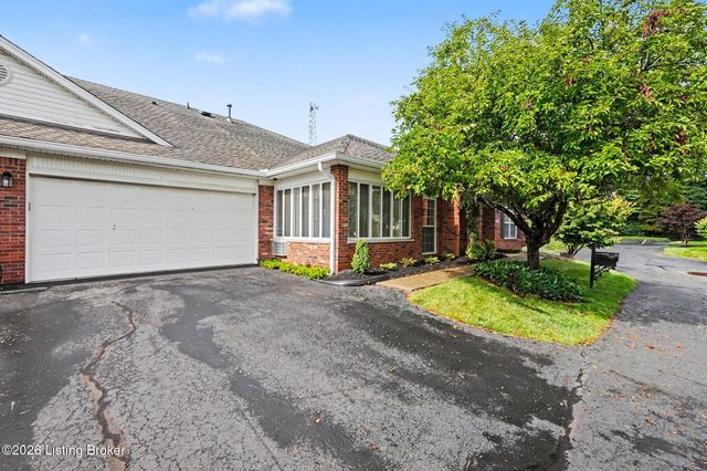 13600 Bronte Dr, Louisville, KY 40299
