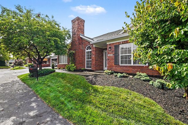 13600 Bronte Dr, Louisville, KY 40299