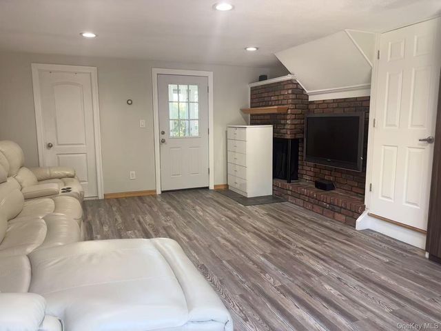 2187 Clover Court, East Meadow, NY 11554