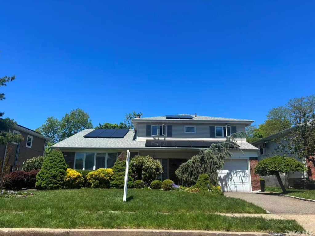 2187 Clover Court, East Meadow, NY 11554