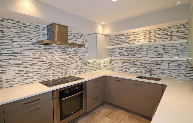 40 GLENALD NW Way, Atlanta, GA 30327