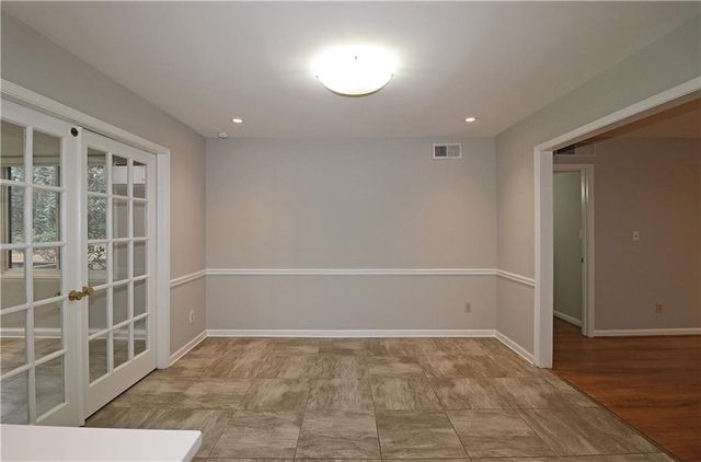 40 GLENALD NW Way, Atlanta, GA 30327