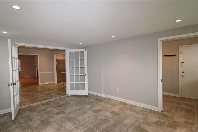 40 GLENALD NW Way, Atlanta, GA 30327