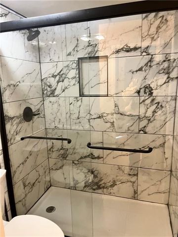 40 GLENALD NW Way, Atlanta, GA 30327