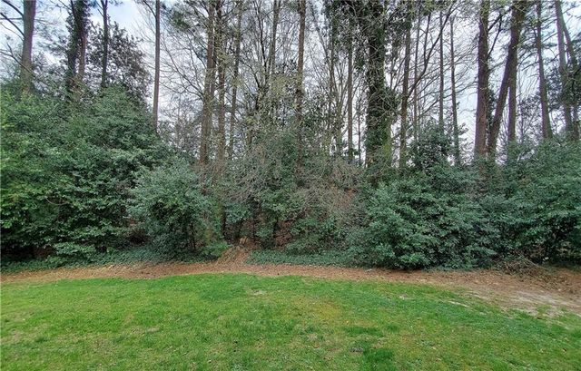 40 GLENALD NW Way, Atlanta, GA 30327