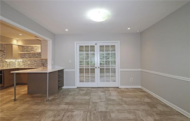 40 GLENALD NW Way, Atlanta, GA 30327