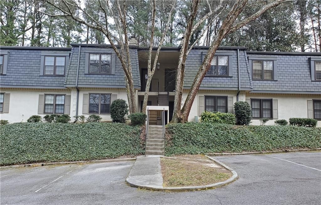 40 GLENALD NW Way, Atlanta, GA 30327