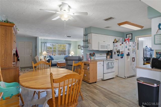 83 S Harrison Street, Beverly Hills, FL 34465