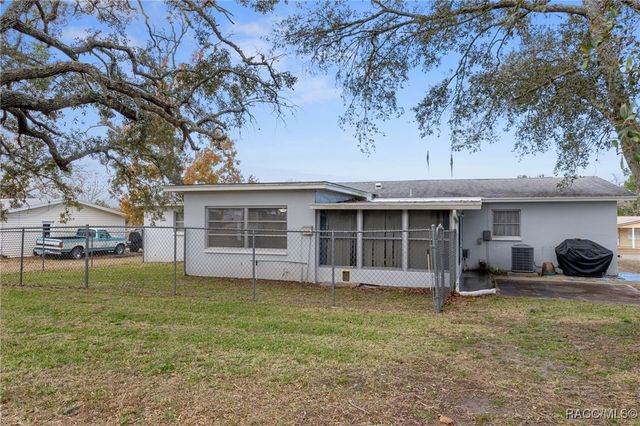 83 S Harrison Street, Beverly Hills, FL 34465