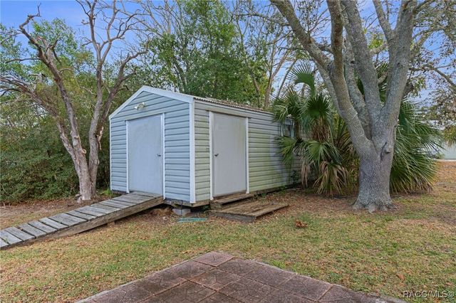 83 S Harrison Street, Beverly Hills, FL 34465