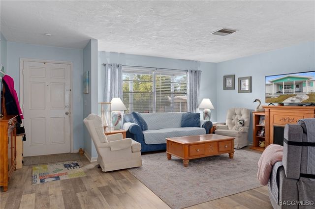 83 S Harrison Street, Beverly Hills, FL 34465