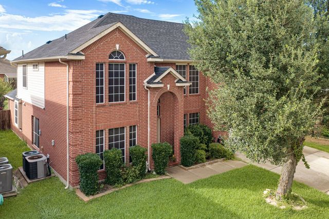 5912 Saddleridge Court, Grand Prairie, TX 75052