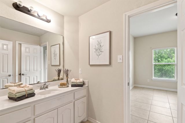 5912 Saddleridge Court, Grand Prairie, TX 75052