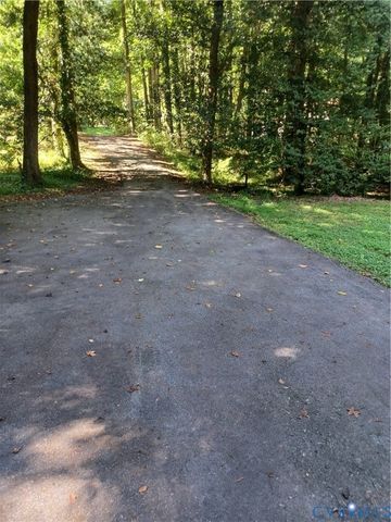 4601` BLACK OAK Rd, Chester, VA 23237