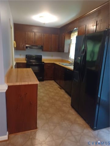 4601` BLACK OAK Rd, Chester, VA 23237