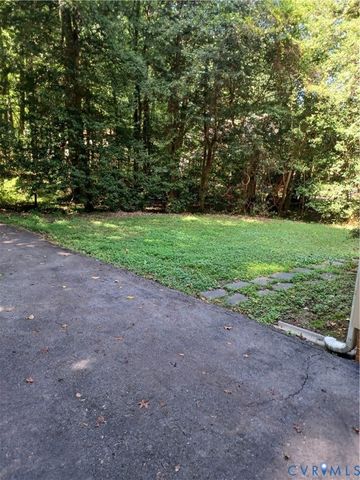 4601` BLACK OAK Rd, Chester, VA 23237