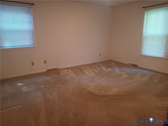 4601` BLACK OAK Rd, Chester, VA 23237