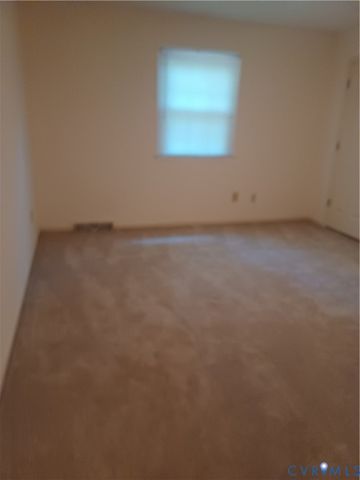 4601` BLACK OAK Rd, Chester, VA 23237