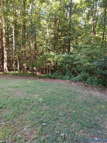 4601` BLACK OAK Rd, Chester, VA 23237
