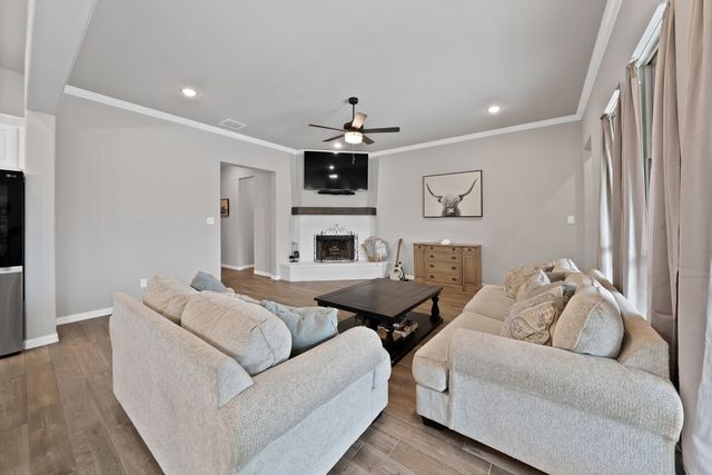 7440 Briar Road, Azle, TX 76020