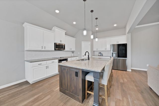 7440 Briar Road, Azle, TX 76020