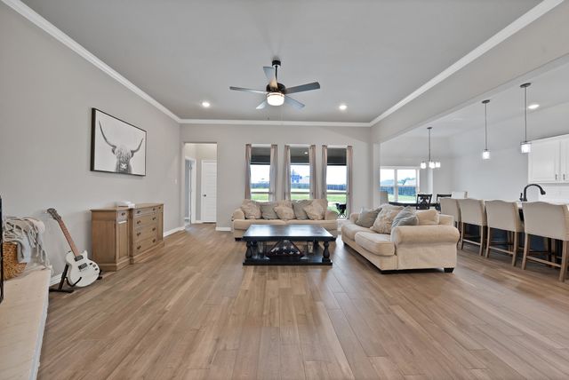 7440 Briar Road, Azle, TX 76020