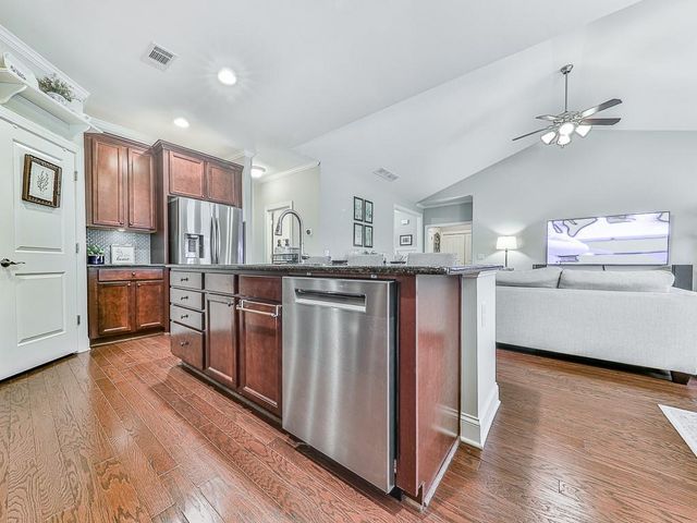 205 River Run, Woodstock, GA 30188