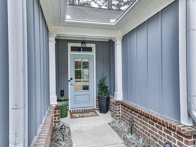 205 River Run, Woodstock, GA 30188