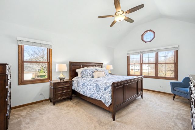 2012 Somerset Lane, Wheaton, IL 60189