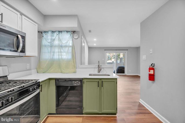 1363 TRISTRAM CIR, Mantua, NJ 08051