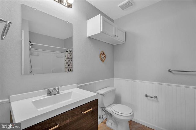 1363 TRISTRAM CIR, Mantua, NJ 08051