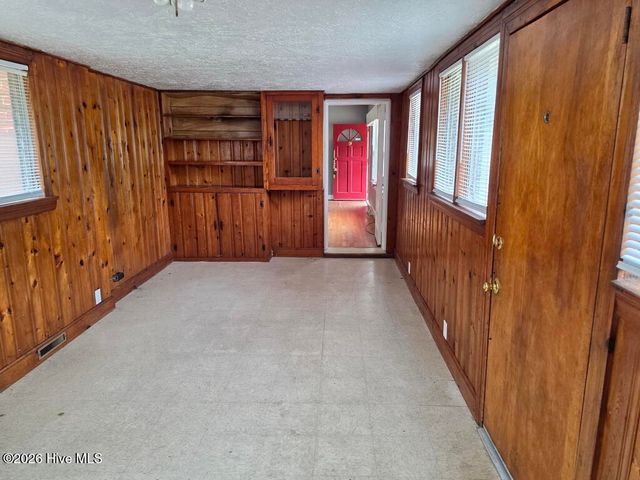 1609 Sauls Street SW, Wilson, NC 27893