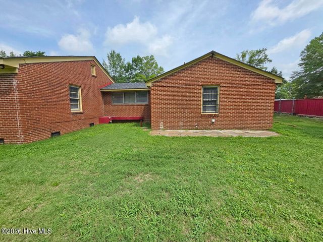 1609 Sauls Street SW, Wilson, NC 27893