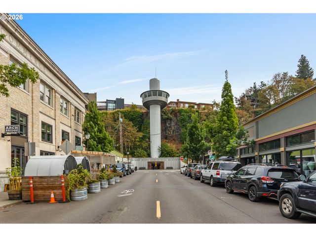16442 WAYNE Dr, Oregon City, OR 97045