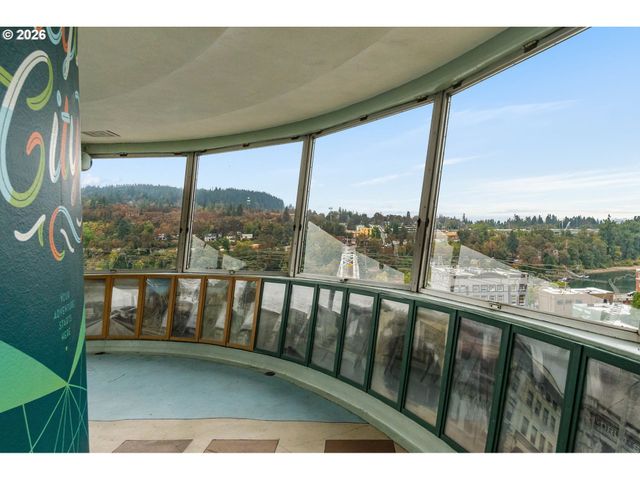 16442 WAYNE Dr, Oregon City, OR 97045
