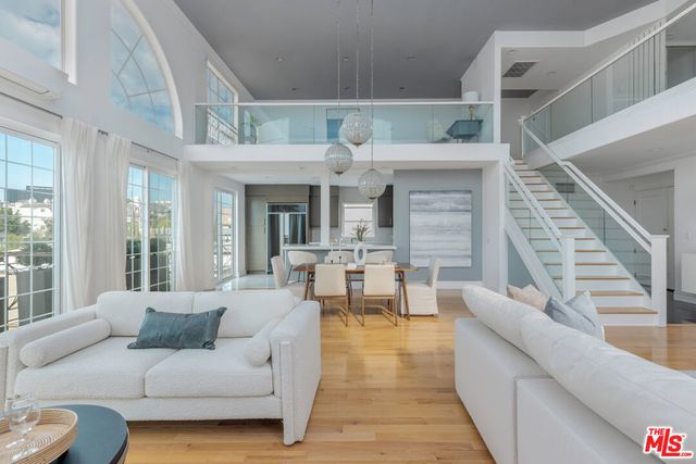 11723 Goshen Avenue 302, Los Angeles, CA 90049