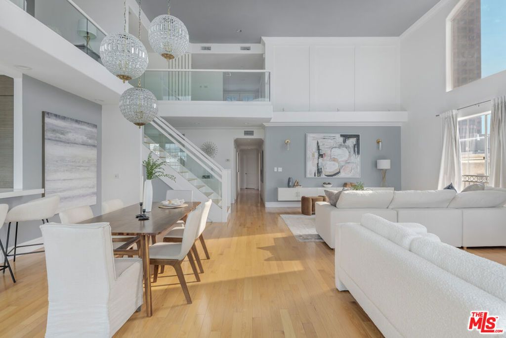 11723 Goshen Avenue 302, Los Angeles, CA 90049