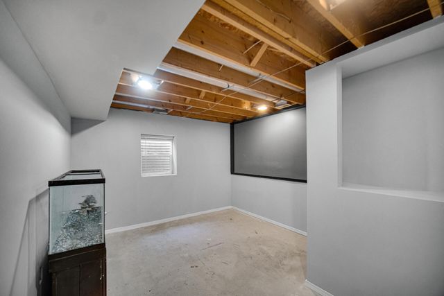 491 Pheasant Run Drive, Hobart, IN 46342