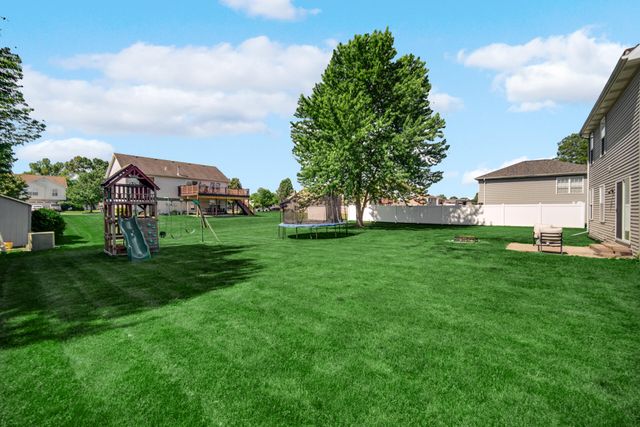 491 Pheasant Run Drive, Hobart, IN 46342