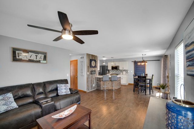 491 Pheasant Run Drive, Hobart, IN 46342