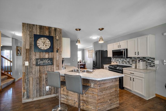 491 Pheasant Run Drive, Hobart, IN 46342