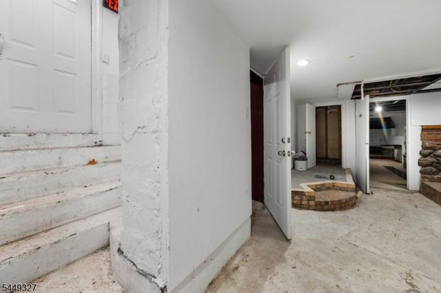 476 Bloy St, Hillside Twp., NJ 07205