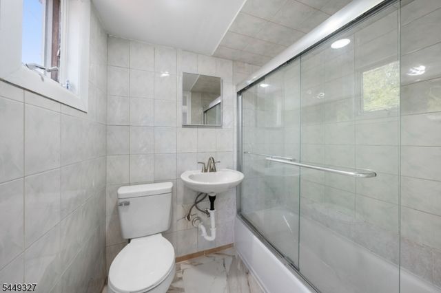 476 Bloy St, Hillside Twp., NJ 07205