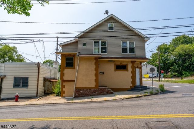 476 Bloy St, Hillside Twp., NJ 07205