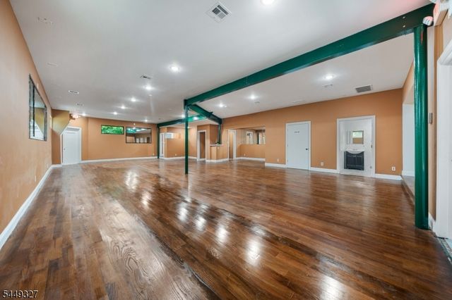 476 Bloy St, Hillside Twp., NJ 07205